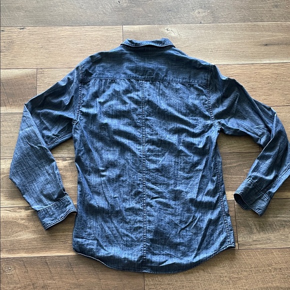 Guess Chambray Slim Fit Shirt - Picture 10 of 10